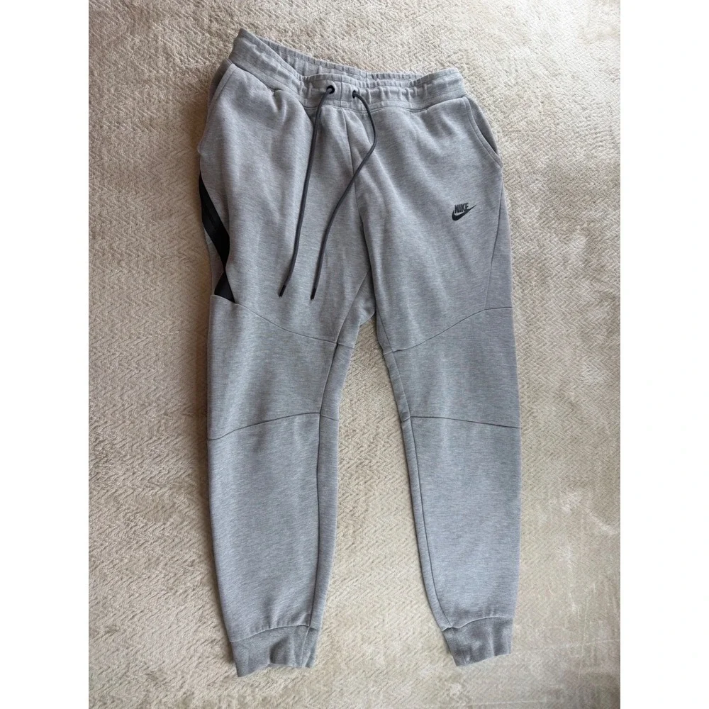 Nike Tech Fleece Joggers Mens‎ Medium Grey Heather Tapered Sweatpants